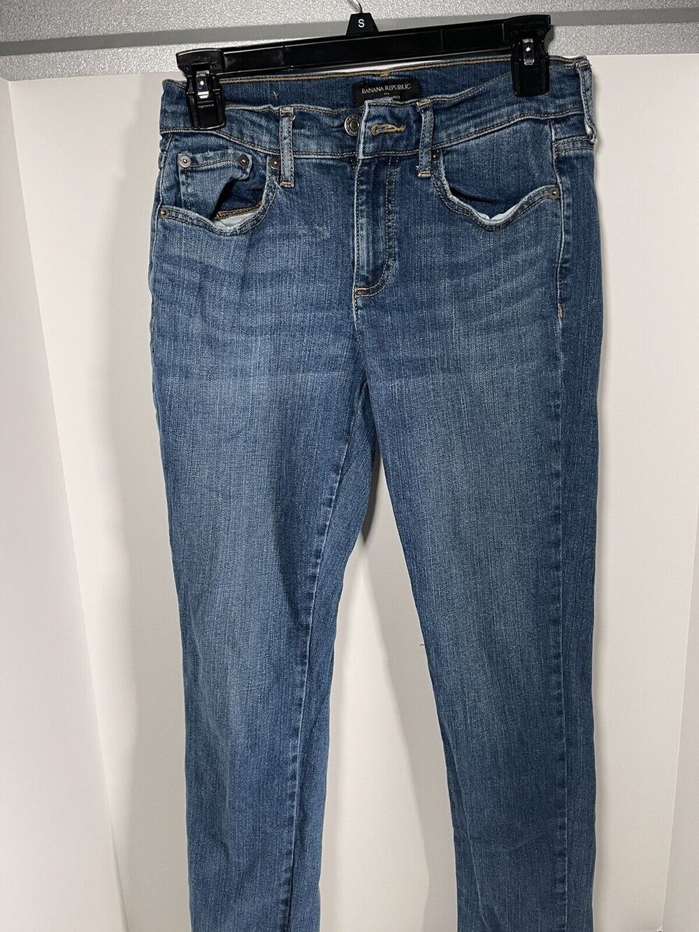 Banana Republic Mid Rise Straight Ankle Raw Edge Jeans 26/2